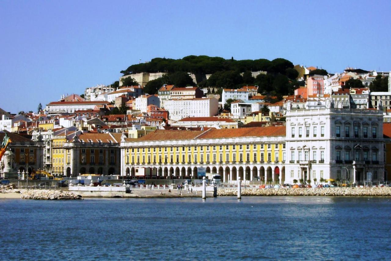 House Black & White Apartment Lisbon Exterior photo